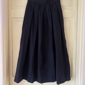 Classic Pleated Black Midi Skirt